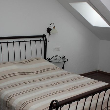Apartments Vila Oksana Mimice Bilik gambar