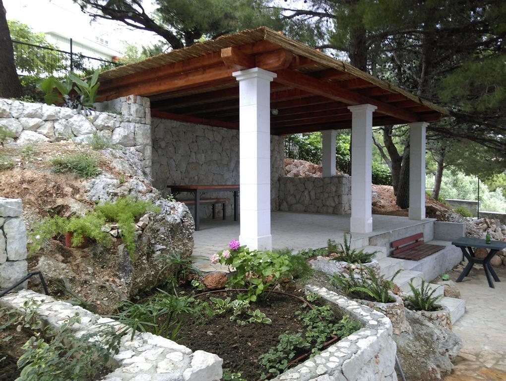 Apartments Vila Oksana Mimice Luaran gambar