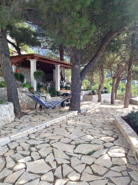 Apartments Vila Oksana Mimice Luaran gambar